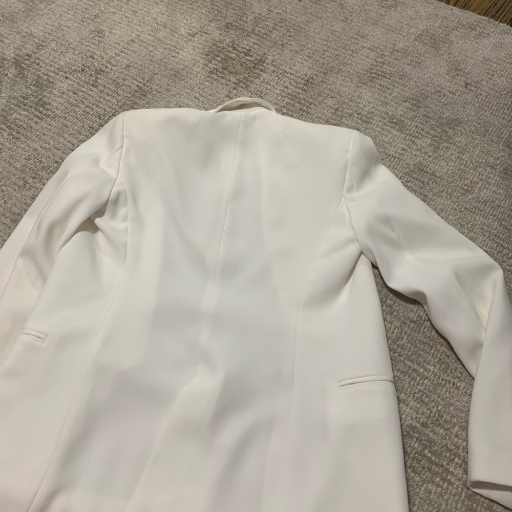White zara blazer